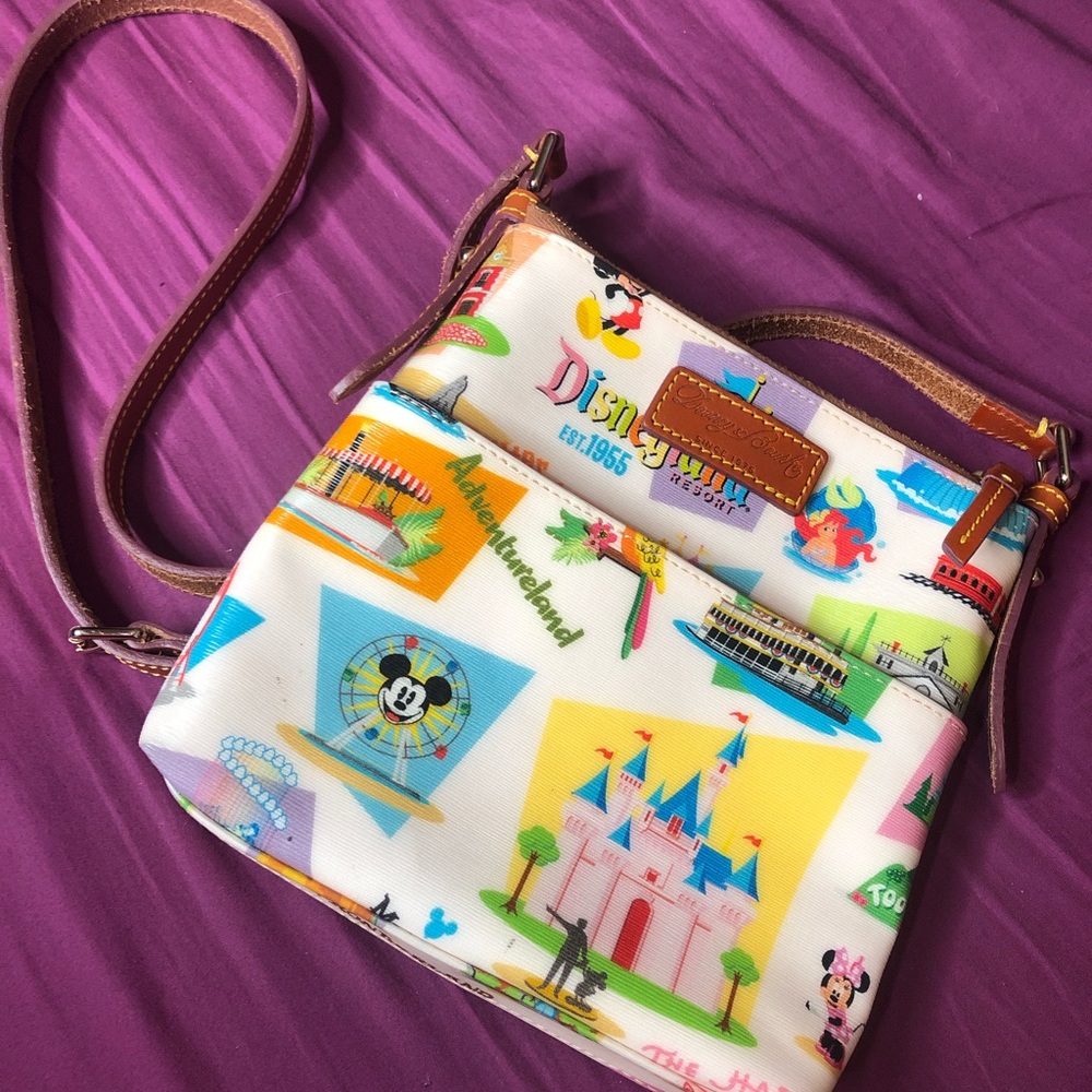 Dooney & Bourke Crossbody Bag